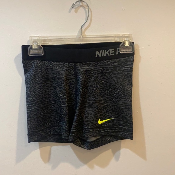 Nike | Shorts | Nike Pro Leopard Bike 